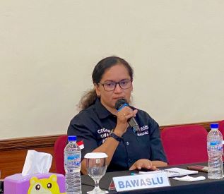 Anggota Bawaslu NTT Magdalena Y. Wake